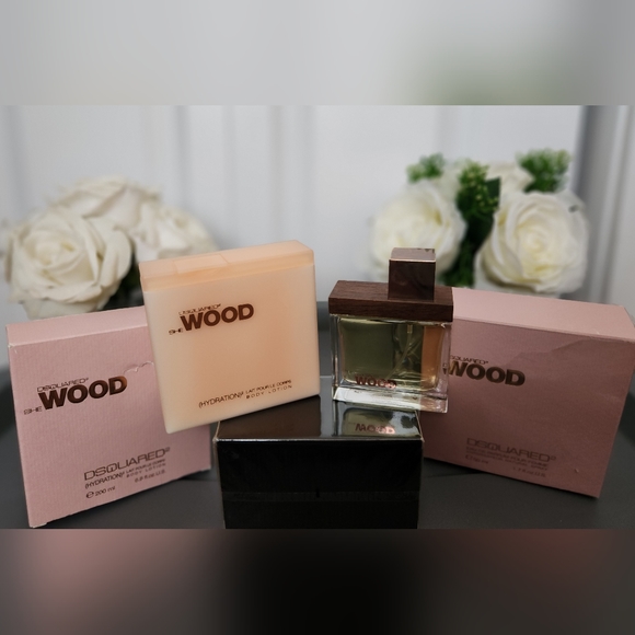 Discontinued She Wood by DSquared2 50ml EDP / Eau De Parfum + Body Lotion - Picture 2 of 16